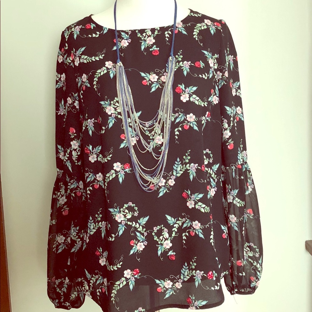 XS Lauren Conrad Apple and flower blossom shirt.